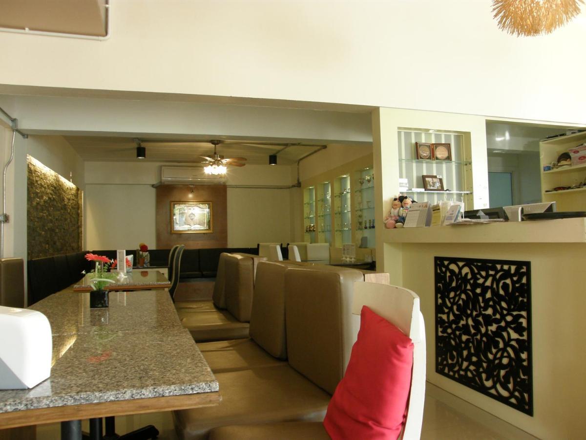 Mooz Huahin Bed & Breakfast Bagian luar foto